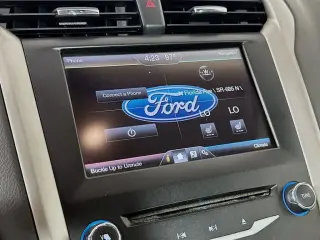 Ford Fusion Hybrid 2014 SE 4dr Sedan