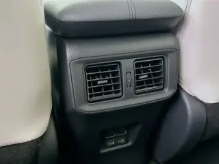Toyota RAV4 2023 AWD XLE Premium 4dr SUV
