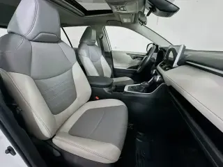 Toyota RAV4 2023 AWD XLE Premium 4dr SUV