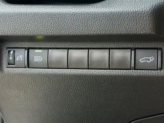 Toyota RAV4 2023 AWD XLE Premium 4dr SUV