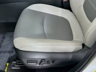 Toyota RAV4 2023 AWD XLE Premium 4dr SUV