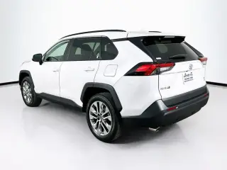 Toyota RAV4 2023 AWD XLE Premium 4dr SUV