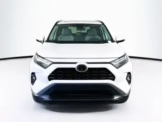Toyota RAV4 2023 AWD XLE Premium 4dr SUV