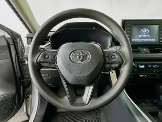 Toyota RAV4 2019 LE 4dr SUV