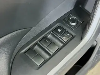 Toyota RAV4 2019 LE 4dr SUV
