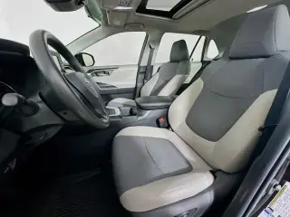 Toyota RAV4 Hybrid 2022 AWD XLE 4dr SUV