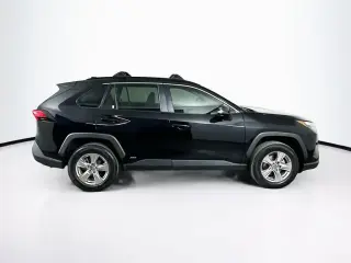 Toyota RAV4 Hybrid 2022 AWD XLE 4dr SUV