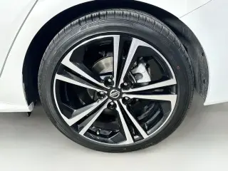 Nissan Sentra 2021 SR 4dr Sedan