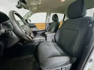 Toyota Tacoma 2020 4x4 SR5 V6 4dr Double Cab 5.0 ft SB