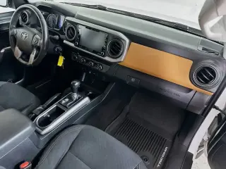 Toyota Tacoma 2020 4x4 SR5 V6 4dr Double Cab 5.0 ft SB