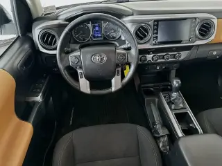 Toyota Tacoma 2020 4x4 SR5 V6 4dr Double Cab 5.0 ft SB