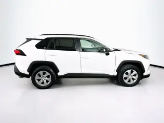 Toyota RAV4 2021 LE 4dr SUV