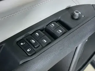 Jeep Compass 2024 4x4 (Red) Edition 4dr SUV