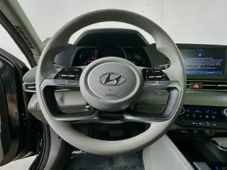 Hyundai ELANTRA 2022 SEL 4dr Sedan