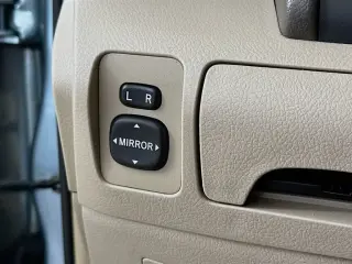 Toyota Camry 2008 SE 4dr Sedan 5M