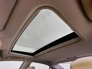 Toyota Camry 2008 SE 4dr Sedan 5M