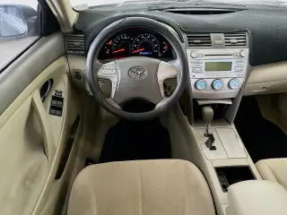Toyota Camry 2008 SE 4dr Sedan 5M