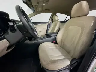 Kia Optima Hybrid 2012 LX 4dr Sedan