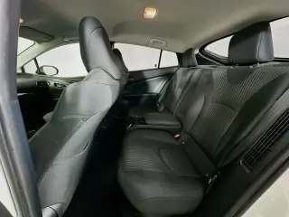 Toyota Prius Prime 2019 Plus 4dr Hatchback