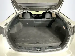 Toyota Prius Prime 2019 Plus 4dr Hatchback
