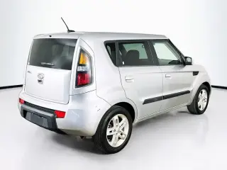 Kia Soul 2010 + 4dr Crossover 5M