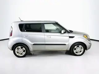 Kia Soul 2010 + 4dr Crossover 5M
