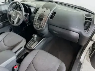 Kia Soul 2010 + 4dr Crossover 5M