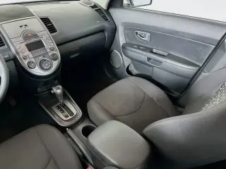 Kia Soul 2010 + 4dr Crossover 5M