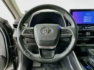 Toyota Highlander 2023 L 4dr SUV