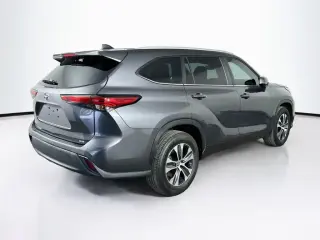 Toyota Highlander 2023 L 4dr SUV
