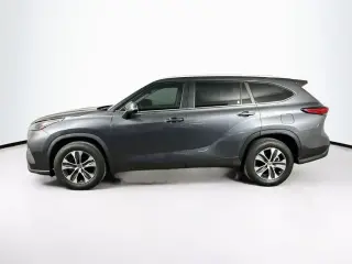 Toyota Highlander 2023 L 4dr SUV