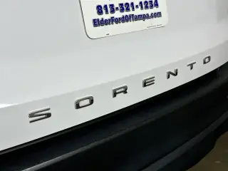 Kia Sorento 2021 LX 4dr SUV