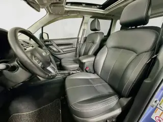 Subaru Forester 2017 AWD 2.0XT Touring 4dr Wagon
