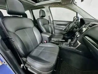 Subaru Forester 2017 AWD 2.0XT Touring 4dr Wagon