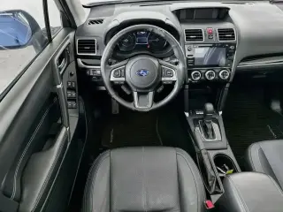 Subaru Forester 2017 AWD 2.0XT Touring 4dr Wagon