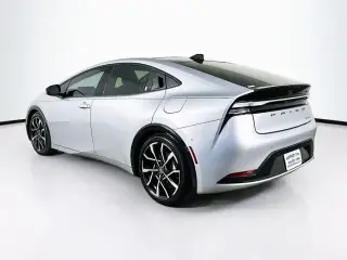 Toyota Prius Plug-in Hybrid 2025 SE 4dr Hatchback
