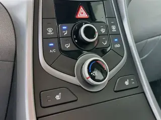 Hyundai ELANTRA 2014 Sport 4dr Sedan 6M