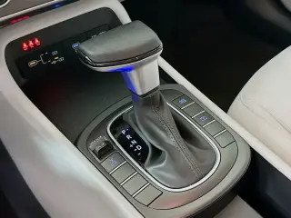 Hyundai KONA 2025 AWD SE 4dr Crossover