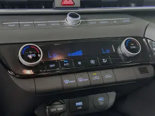 Hyundai ELANTRA Hybrid 2024 Blue 4dr Sedan