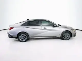 Hyundai ELANTRA Hybrid 2024 Blue 4dr Sedan