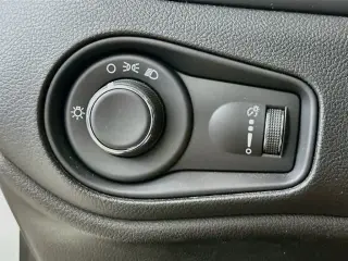 Jeep Renegade 2023 4x4 Latitude 4dr SUV