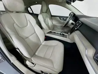 Volvo S60 2024 AWD B5 Plus Dark Theme 4dr Sedan