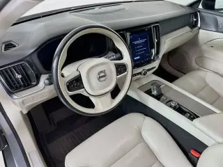 Volvo S60 2024 AWD B5 Plus Dark Theme 4dr Sedan