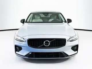 Volvo S60 2024 AWD B5 Plus Dark Theme 4dr Sedan