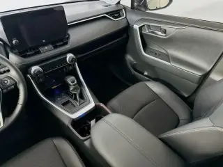 Toyota RAV4 2025 Limited 4dr SUV
