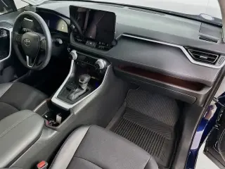 Toyota RAV4 2025 Limited 4dr SUV