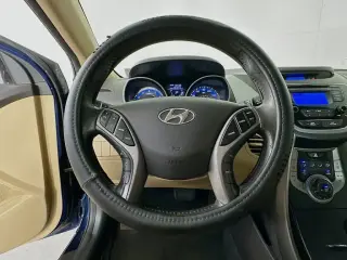 Hyundai ELANTRA 2013 GLS 4dr Sedan 6M