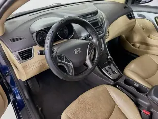 Hyundai ELANTRA 2013 GLS 4dr Sedan 6M