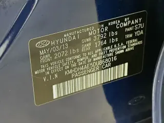 Hyundai ELANTRA 2013 GLS 4dr Sedan 6M