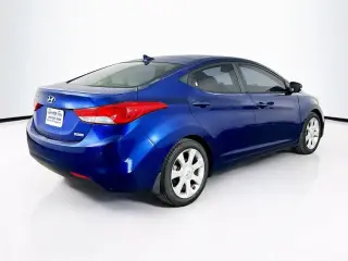 Hyundai ELANTRA 2013 GLS 4dr Sedan 6M